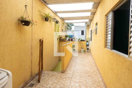 Casa para alugar com 70m², 2 quartos e 1 vagaÁrea de Serviço