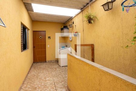 Casa para alugar com 70m², 2 quartos e 1 vagaÁrea de Serviço