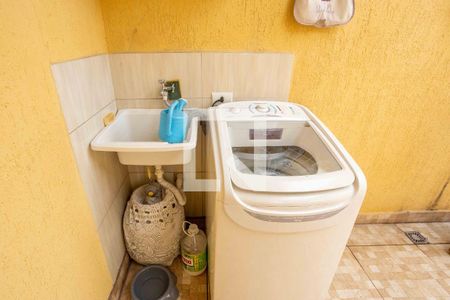 Casa para alugar com 70m², 2 quartos e 1 vagaÁrea de Serviço