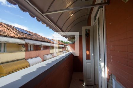 Casa de condomínio à venda com 210m², 3 quartos e 2 vagasSacada da Suíte 3