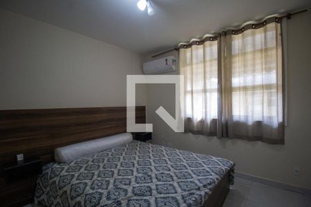 Casa de condomínio à venda com 210m², 3 quartos e 2 vagasSuíte 2