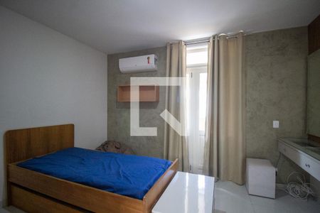 Casa de condomínio à venda com 210m², 3 quartos e 2 vagasSuíte 3