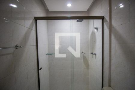 Casa de condomínio à venda com 210m², 3 quartos e 2 vagasBanheiro da Suíte 2