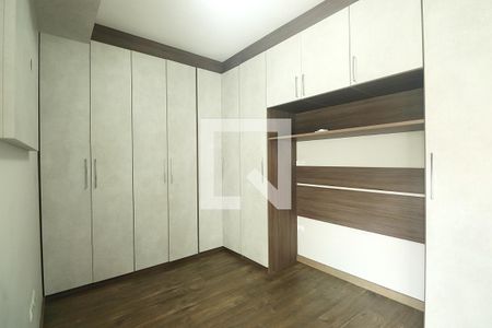 Suíte - Quarto 1 de apartamento para alugar com 2 quartos, 126m² em Vila Metalurgica, Santo André