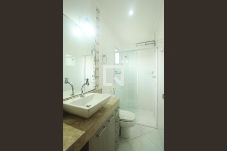Suíte - Banheiro do Quarto 1 de apartamento para alugar com 2 quartos, 126m² em Vila Metalurgica, Santo André