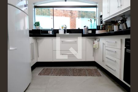 Casa à venda com 424m², 5 quartos e 4 vagasCozinha