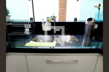 Casa à venda com 424m², 5 quartos e 4 vagasCozinha - Pia