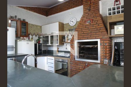 Casa à venda com 424m², 5 quartos e 4 vagasChurrasqueira