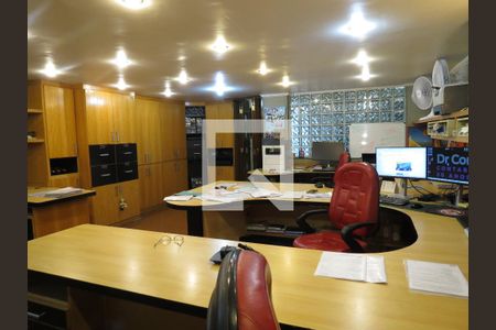 Casa à venda com 424m², 5 quartos e 4 vagasEscritório