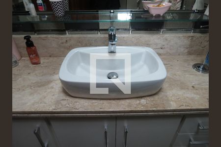 Casa à venda com 424m², 5 quartos e 4 vagasBanheiro Garagem