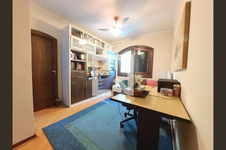 Casa à venda com 424m², 5 quartos e 4 vagasQuarto 3