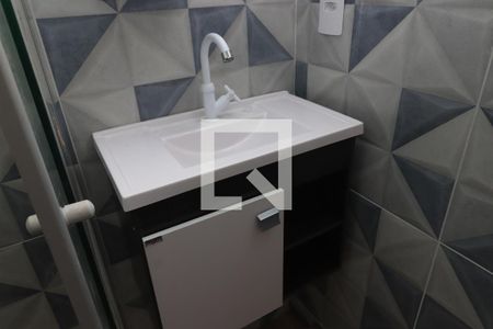 Banheiro de kitnet/studio para alugar com 0 quarto, 21m² em Tatuapé, São Paulo