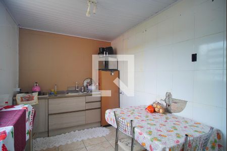 Casa à venda com 180m², 6 quartos e 1 vagacozinha 2