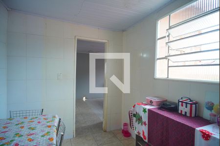 Casa à venda com 180m², 6 quartos e 1 vagacozinha 2