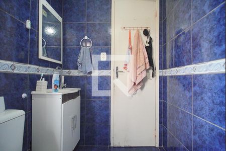 Casa à venda com 180m², 6 quartos e 1 vagaBanheiro 2