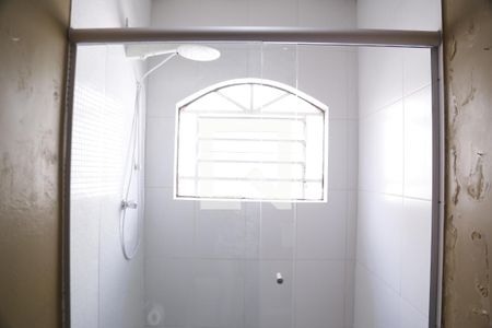 Casa para alugar com 300m², 4 quartos e 2 vagasBanheiro Social