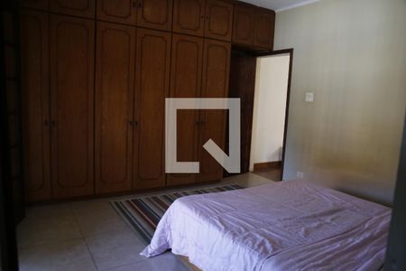 Casa para alugar com 300m², 4 quartos e 2 vagasSuíte