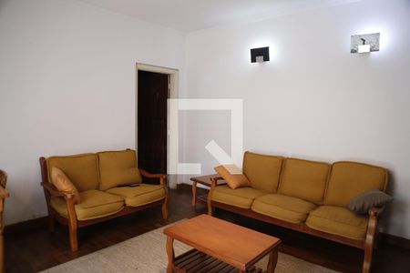 Sala de casa para alugar com 4 quartos, 300m² em Chácara Inglesa, São Paulo