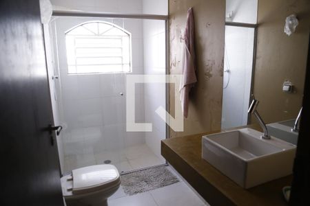 Casa para alugar com 300m², 4 quartos e 2 vagasBanheiro Social
