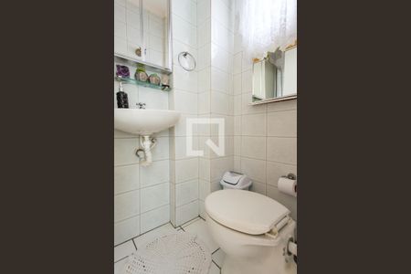 Apartamento à venda com 94m², 3 quartos e 1 vaga Apartamento à venda com 94m², 3 quartos e 1 vagaBanheiro de Serviço