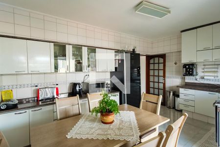 Apartamento à venda com 94m², 3 quartos e 1 vaga Apartamento à venda com 94m², 3 quartos e 1 vagaCozinha