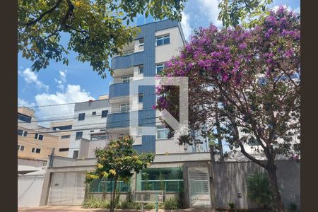 Apartamento à venda com 81m², 3 quartos e 2 vagas Apartamento à venda com 81m², 3 quartos e 2 vagasFachada