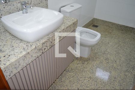 Apartamento à venda com 81m², 3 quartos e 2 vagasBanheiro Social