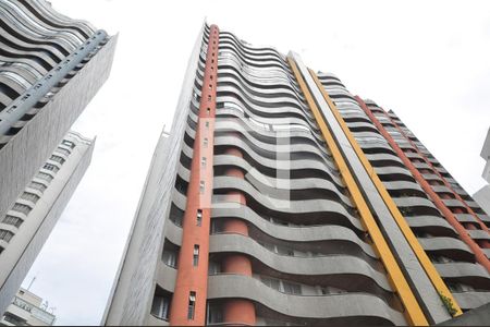 Apartamento à venda com 160m², 3 quartos e 2 vagasFachada
