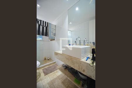 Apartamento à venda com 160m², 3 quartos e 2 vagasBanheiro Social