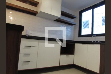 Cozinha de casa à venda com 2 quartos, 113m² em Real Parque, São Paulo