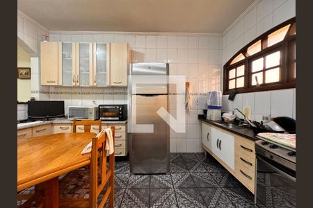 Casa à venda com 203m², 3 quartos e 2 vagas Casa à venda com 203m², 3 quartos e 2 vagasCozinha