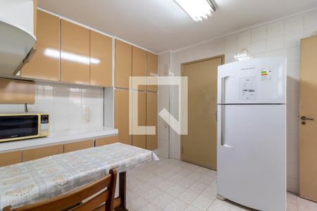 Apartamento à venda com 110m², 3 quartos e 2 vagasCozinha