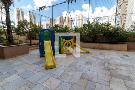 Apartamento à venda com 110m², 3 quartos e 2 vagasÁrea comum - Playground