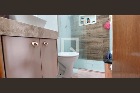 Apartamento à venda com 118m², 2 quartos e 2 vagasBanheiro 