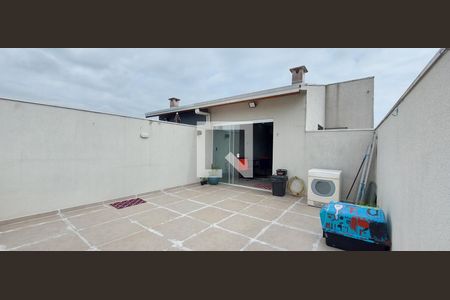 Apartamento à venda com 118m², 2 quartos e 2 vagasCobertura