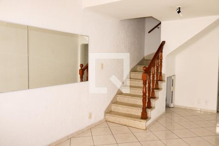 Sala de casa para alugar com 3 quartos, 100m² em Cerâmica, São Caetano do Sul