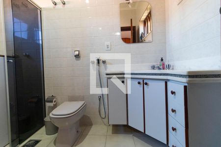 Casa à venda com 336m², 4 quartos e 4 vagasBanheiro da Suíte 03