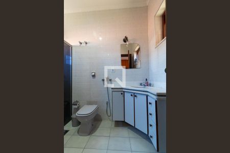 Casa à venda com 336m², 4 quartos e 4 vagasBanheiro da Suíte 03