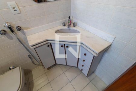 Casa à venda com 336m², 4 quartos e 4 vagasBanheiro da Suíte 03