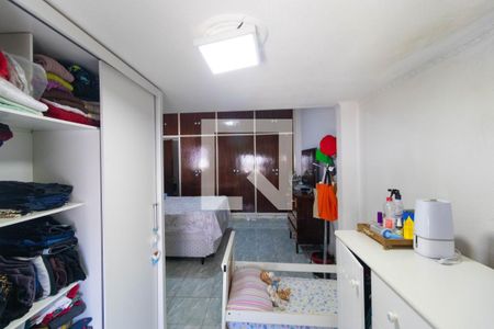 Casa à venda com 336m², 4 quartos e 4 vagasQuarto da Casa 02