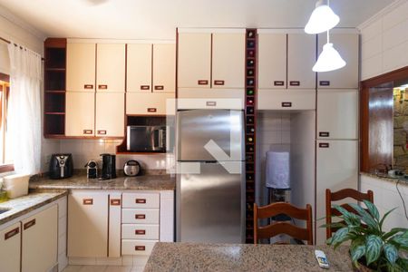 Casa à venda com 336m², 4 quartos e 4 vagasCozinha