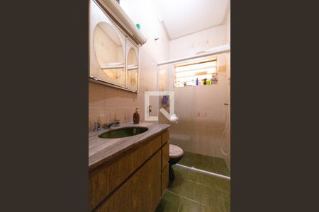 Casa à venda com 336m², 4 quartos e 4 vagasBanheiro da Casa 02