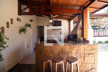 Casa à venda com 336m², 4 quartos e 4 vagasChurrasqueira