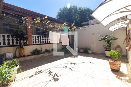 Casa à venda com 336m², 4 quartos e 4 vagasQuintal