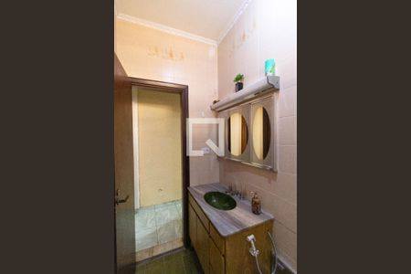 Casa à venda com 336m², 4 quartos e 4 vagasBanheiro da Casa 02