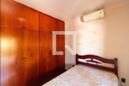 Casa à venda com 336m², 4 quartos e 4 vagasSuíte 02