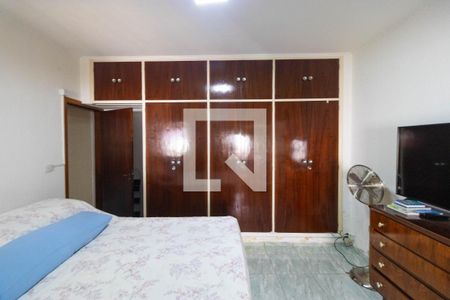 Casa à venda com 336m², 4 quartos e 4 vagasQuarto da Casa 02