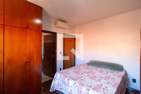 Casa à venda com 336m², 4 quartos e 4 vagasSuíte 03