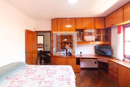 Casa à venda com 336m², 4 quartos e 4 vagasSuíte 03