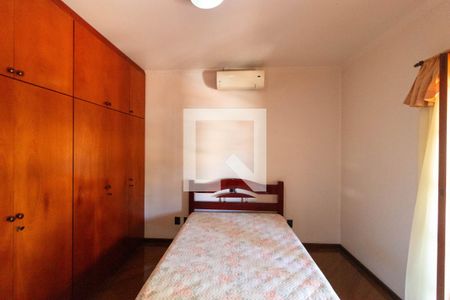 Casa à venda com 336m², 4 quartos e 4 vagasSuíte 02